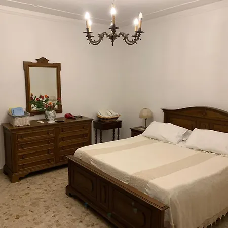 House Of Nila & Lida Дом отдыха *